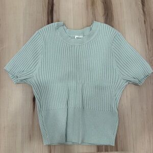 Abercrombie & Fitch Cropped Sweater Shirt